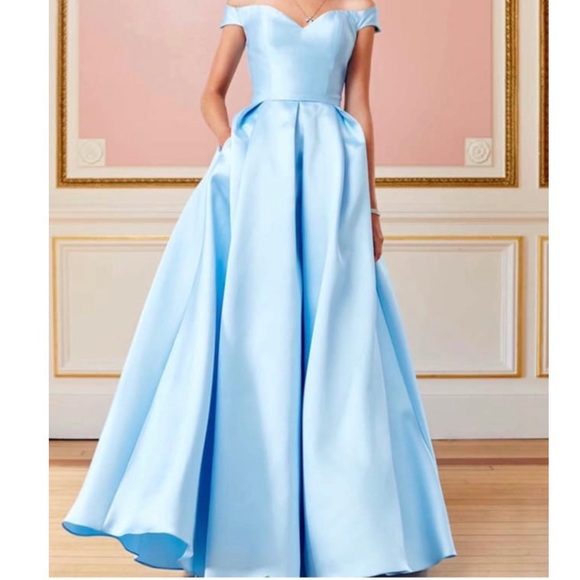 Clarisse Dresses & Skirts - Blue prom/pageant gown size 0
